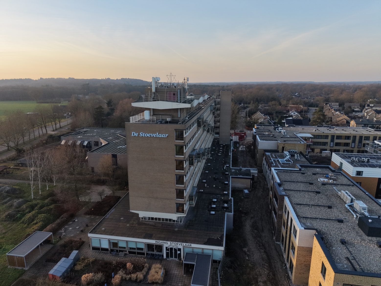 Wat speelt er bij De Stoevelaar?